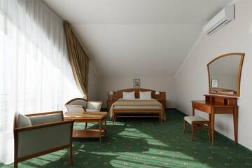 ДЖУНИОР СЮИТ в Гостинице Престиж